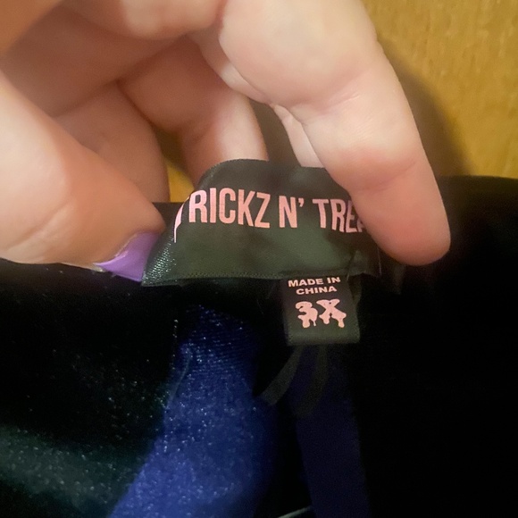 Plus Dolls Kill 3x Evil Queen Halloween Costume - Picture 5 of 6